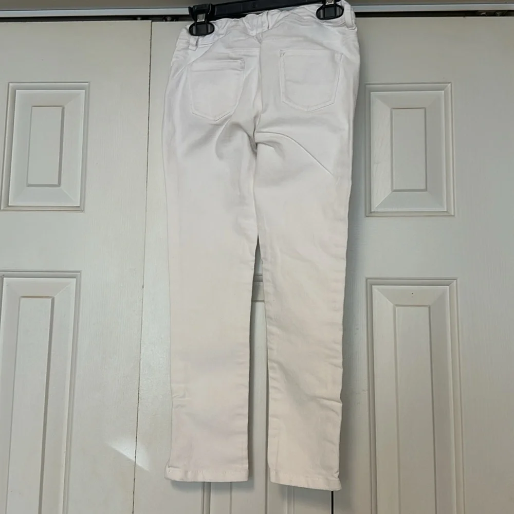 GYMBOREE white size 7 girls jeans.